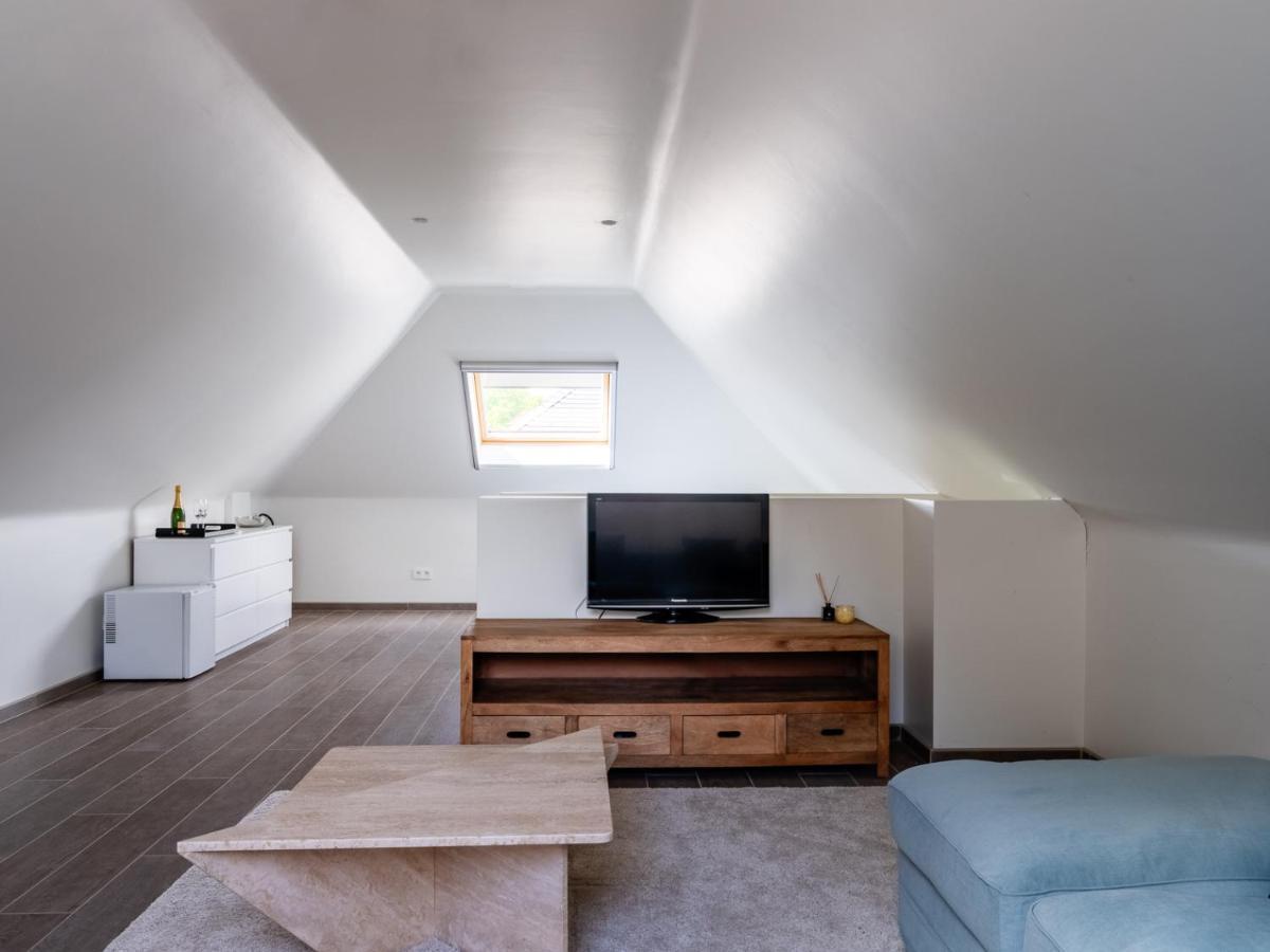 B&B Welness Sport And Pleasure Laarne Esterno foto